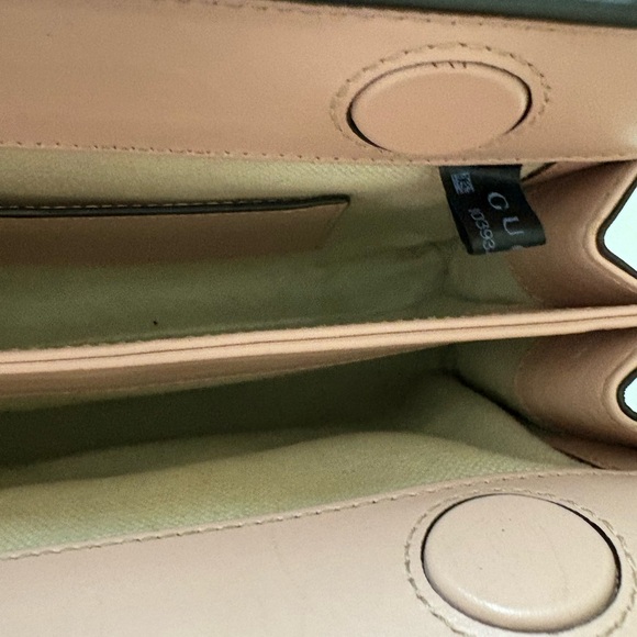 Gucci Blush Pink Shoulder Bag with Gold Chain - Picture 8 of 9